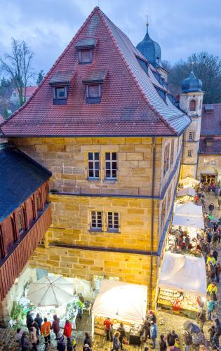 Weihnachtstöpfermarkt im Schloss Thurnau 2022